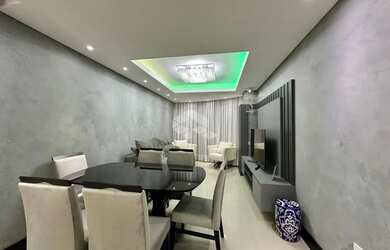 Imagem 6: Apartamento de 2 dormitórios de frente com vista para o mar e box/vaga...