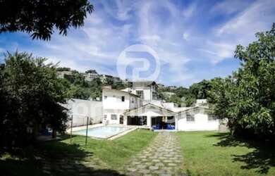 Imagem: O terreno possui 800m² de Área e está localizado em Barra