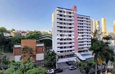 Imagem: O apartamento possui 1 Dormitório, 1 Banheiro, 1 Vaga na garagem