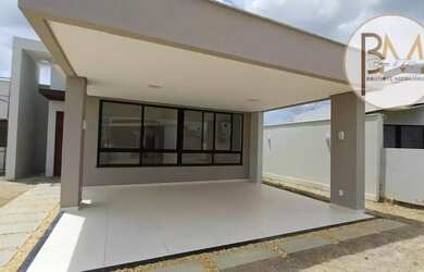 Imagem: A casa possui 4 Dormitórios, 2 Banheiros, 2 Vagas na garagem