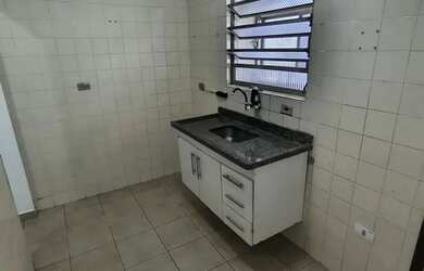 Imagem: O apartamento para alugar possui 2 Dormitórios, 1 Banheiro