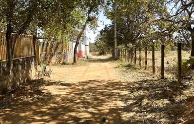 Imagem: O terreno possui 180m² de Área e está localizado em Setor