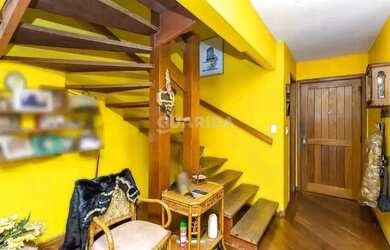 Imagem 7: Casa em Condomínio com 4 dormitórios, sendo 1 suíte, e 2 vagas de garagem...