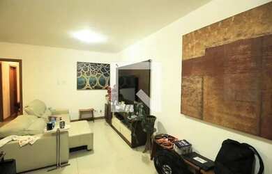 Imagem: O apartamento possui 3 Dormitórios, 2 Banheiros, 3 Vagas na