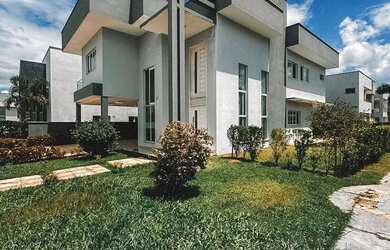 Imagem: A casa em condomínio possui 4 Dormitórios, 5 Banheiros, 2