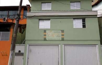 Imagem: A casa possui 1 Dormitório, 1 Banheiro, 1 Vaga na garagem