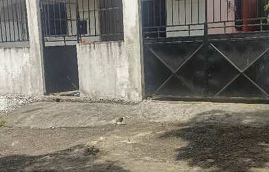 Imagem: A casa possui 3 Dormitórios, 2 Banheiros e 2 Vagas na garagem