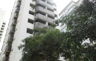 Imagem: O apartamento possui 1 Dormitório, 1 Banheiro, 1 Vaga na garagem