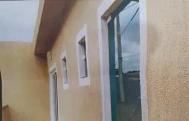 Imagem: A casa possui 1 Dormitório, 1 Banheiro, 28m² de Área e está