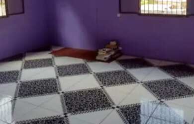 Imagem: A casa possui 1 Dormitório, 1 Banheiro e está localizado