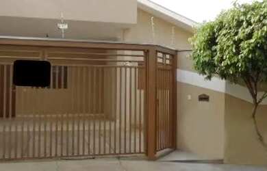 Imagem: A casa possui 2 Dormitórios, 2 Banheiros, 10m² de Área e