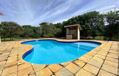 Imagem 5: Casa para venda condomínio fechado chácara alto da Boa Vista 3 suítes Go 020 Senador Cane