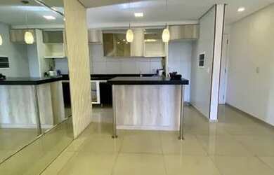 Imagem: O apartamento possui 3 Dormitórios, 2 Banheiros, 2 Vagas na