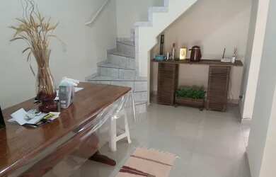 Imagem: A casa em condomínio possui 2 Dormitórios, 1 Banheiro, 2 Vagas