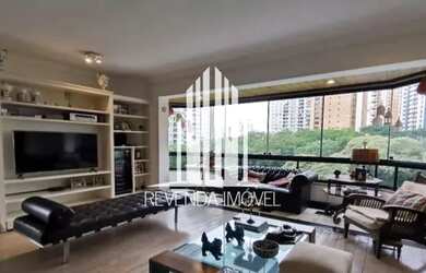 Imagem: O apartamento possui 3 Dormitórios, 4 Banheiros, 230m² de