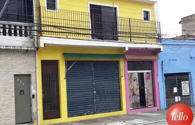 Imagem: A casa possui 3 Dormitórios, 2 Banheiros e 380m² de Área