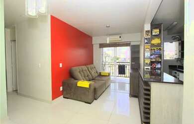 Imagem: O apartamento possui 3 Dormitórios, 2 Banheiros, 1 Vaga na