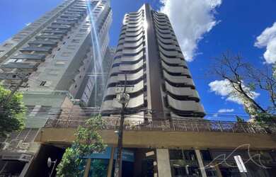 Imagem: O apartamento possui 1 Dormitório, 2 Banheiros, 2 Vagas na