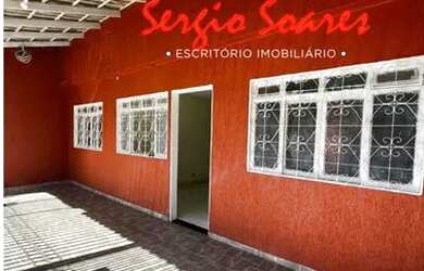 Imagem: A casa possui 3 Dormitórios, 1 Banheiro, 1 Vaga na garagem