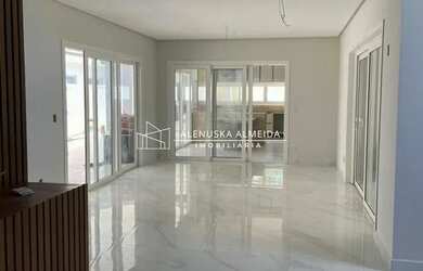 Imagem: A casa em condomínio possui 4 Dormitórios, 5 Banheiros, 3