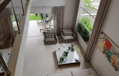 Imagem: A casa em condomínio possui 4 Dormitórios, 5 Banheiros, 4