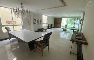 Imagem: A casa em condomínio possui 5 Dormitórios, 5 Banheiros, 4