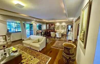 Imagem: O apartamento possui 5 Dormitórios, 4 Banheiros, 3 Vagas na