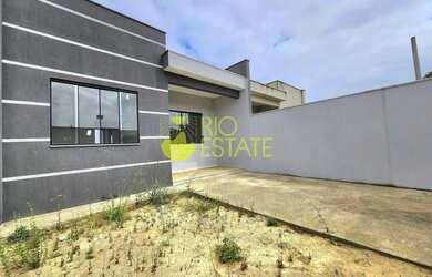 Imagem: A casa possui 2 Dormitórios, 1 Banheiro, 1 Vaga na garagem