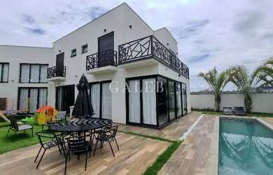 Imagem 1: UM ENCANTO DE SOBRADO EM CONDOMÍNIO DENTRO DA CIDADE