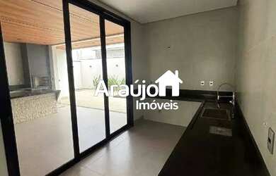 Imagem 5: Residência Térrea na 505 Sul 3 Suítes com Piscina e Área Gourmet