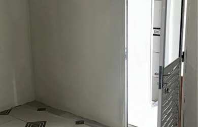 Imagem: A casa possui 3 Dormitórios, 1 Banheiro e está localizado