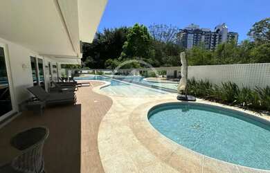 Imagem: O apartamento possui 3 Dormitórios, 4 Banheiros, 2 Vagas na