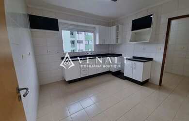 Imagem: O apartamento possui 3 Dormitórios, 3 Banheiros, 2 Vagas na