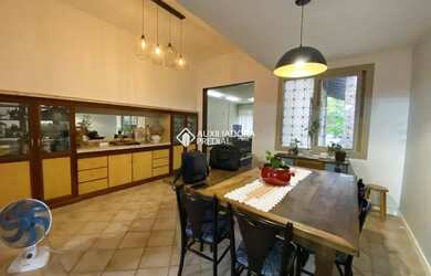 Imagem 6: Casa espaçosa na Trindade