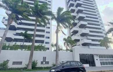 Imagem: O apartamento possui 5 Dormitórios, 5 Banheiros, 4 Vagas na