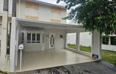 Imagem: A casa em condomínio possui 3 Dormitórios, 2 Banheiros e 130m²