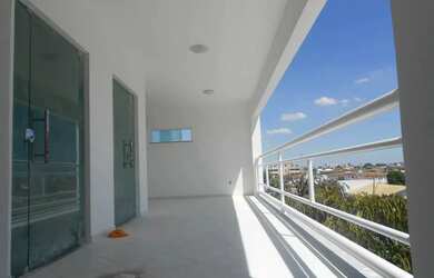 Imagem: O apartamento possui 3 Dormitórios, 2 Banheiros, 1 Vaga na