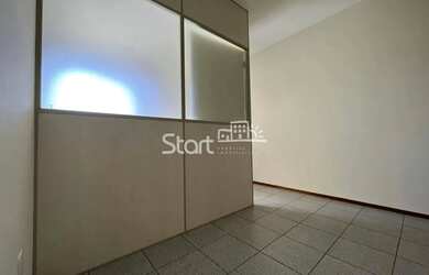 Imagem: O depósito possui 2 Vagas na garagem e 66m² de Área e está