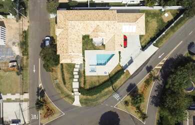 Imagem: A casa em condomínio possui 3 Dormitórios, 5 Banheiros, 5