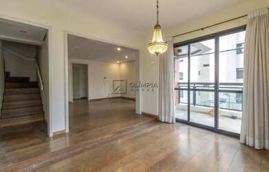 Imagem: O apartamento possui 4 Dormitórios, 5 Banheiros, 3 Vagas na