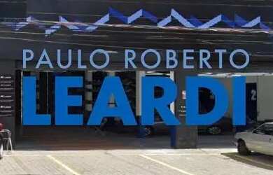 Imagem: O depósito para alugar possui 4 Vagas na garagem e 130m² de