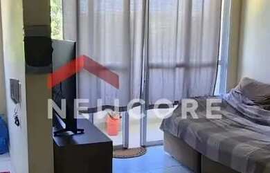 Imagem: O apartamento possui 2 Dormitórios, 1 Banheiro, 1 Vaga na garagem