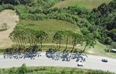 Imagem: O terreno possui 6.814m² de Área, Imóvel novo e está localizado