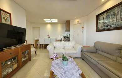 Imagem: O apartamento possui 4 Dormitórios, 3 Banheiros, 2 Vagas na