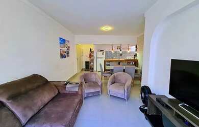 Imagem: O apartamento possui 4 Dormitórios, 3 Banheiros, 3 Vagas na