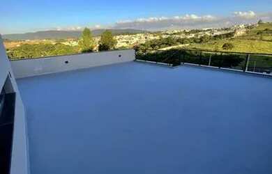 Imagem: A casa em condomínio possui 3 Dormitórios, 3 Banheiros, 2