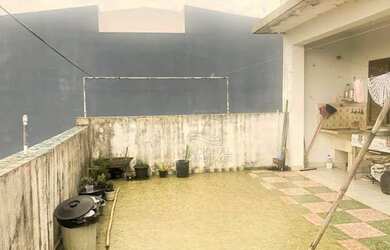 Imagem: O depósito possui 2 Vagas na garagem, 363m² de Área e está