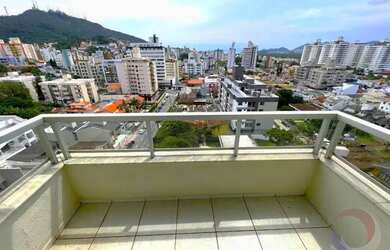 Imagem: O apartamento possui 4 Dormitórios, 3 Banheiros, 4 Vagas na