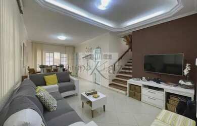 Imagem: A casa em condomínio possui 3 Dormitórios, 3 Banheiros, 2