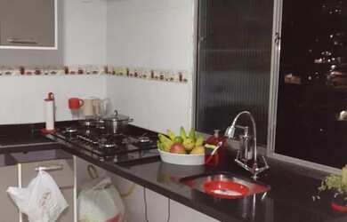 Imagem: A casa possui 3 Dormitórios, 2 Banheiros e está localizado